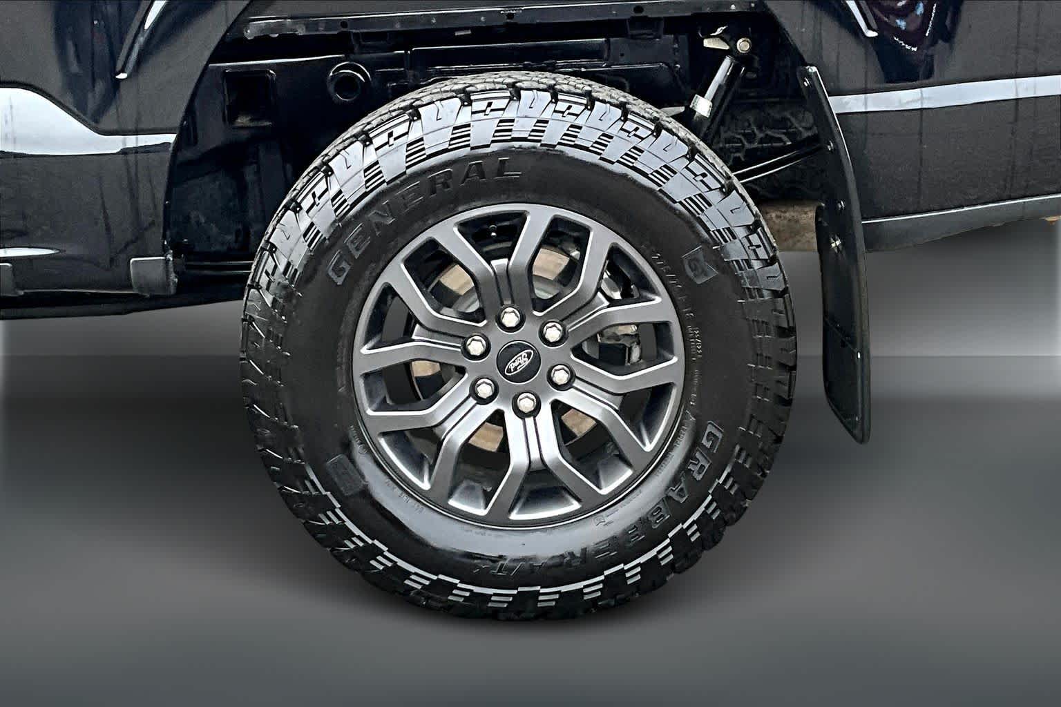 Thumbnail: 2023 Ford F-150 - 37