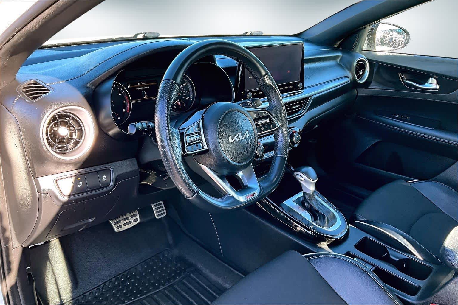 Thumbnail: 2023 Kia Forte - 2