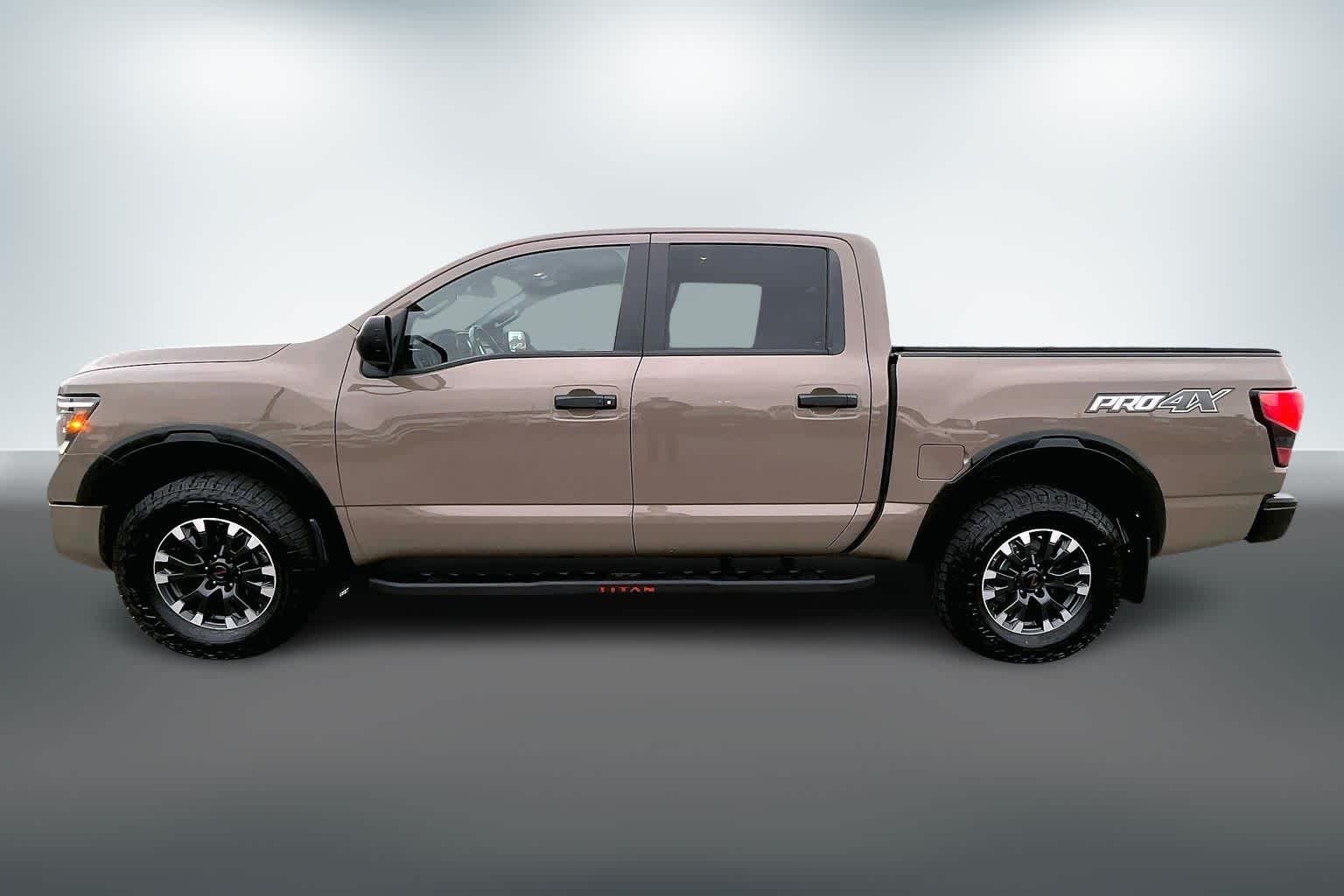 Thumbnail: 2022 Nissan Titan - 3