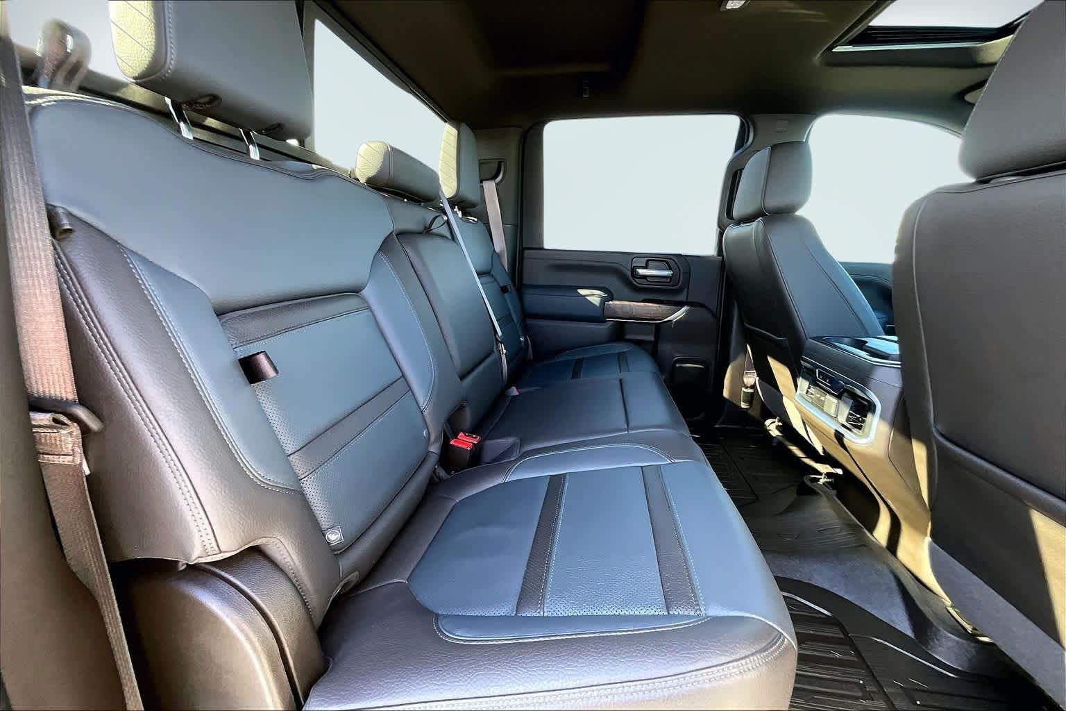 Thumbnail: 2020 GMC Sierra 3500 - 30