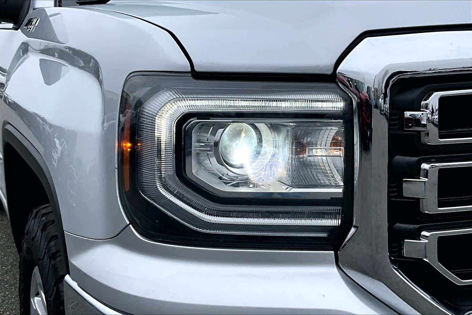 Thumbnail: 2018 GMC Sierra 1500 - 32