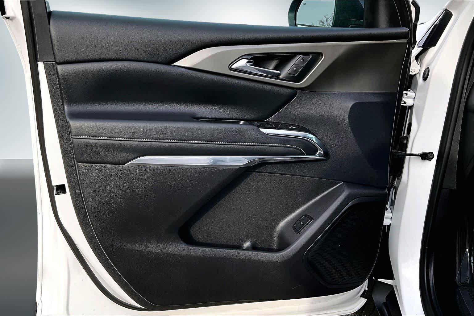 Thumbnail: 2025 Chevrolet Traverse - 27