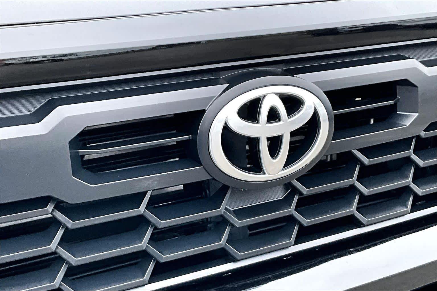 Thumbnail: 2024 Toyota Tacoma - 33