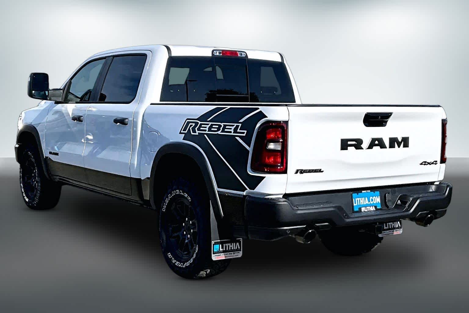 Thumbnail: 2026 RAM 1500 - 4