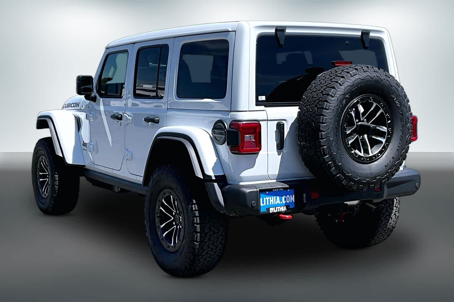 Thumbnail: 2026 Jeep Wrangler - 4