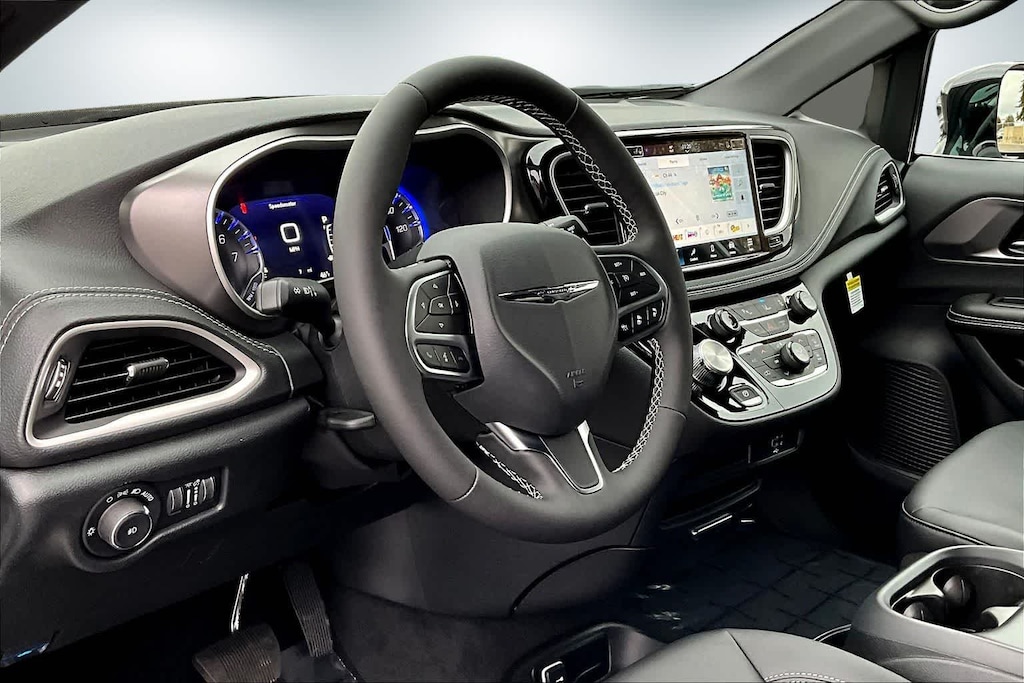 New 2026 Chrysler Pacifica SELECT Passenger Van