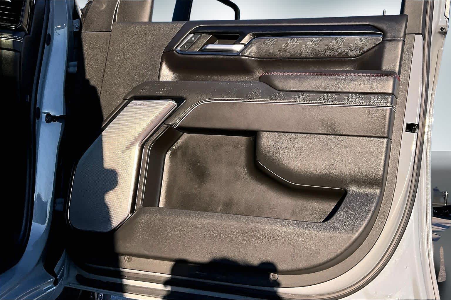 Thumbnail: 2024 GMC Sierra 2500 - 28