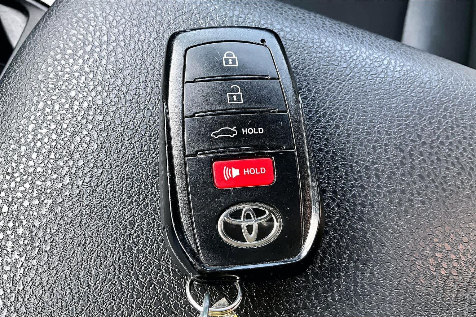 Thumbnail: 2025 Toyota Camry - 18