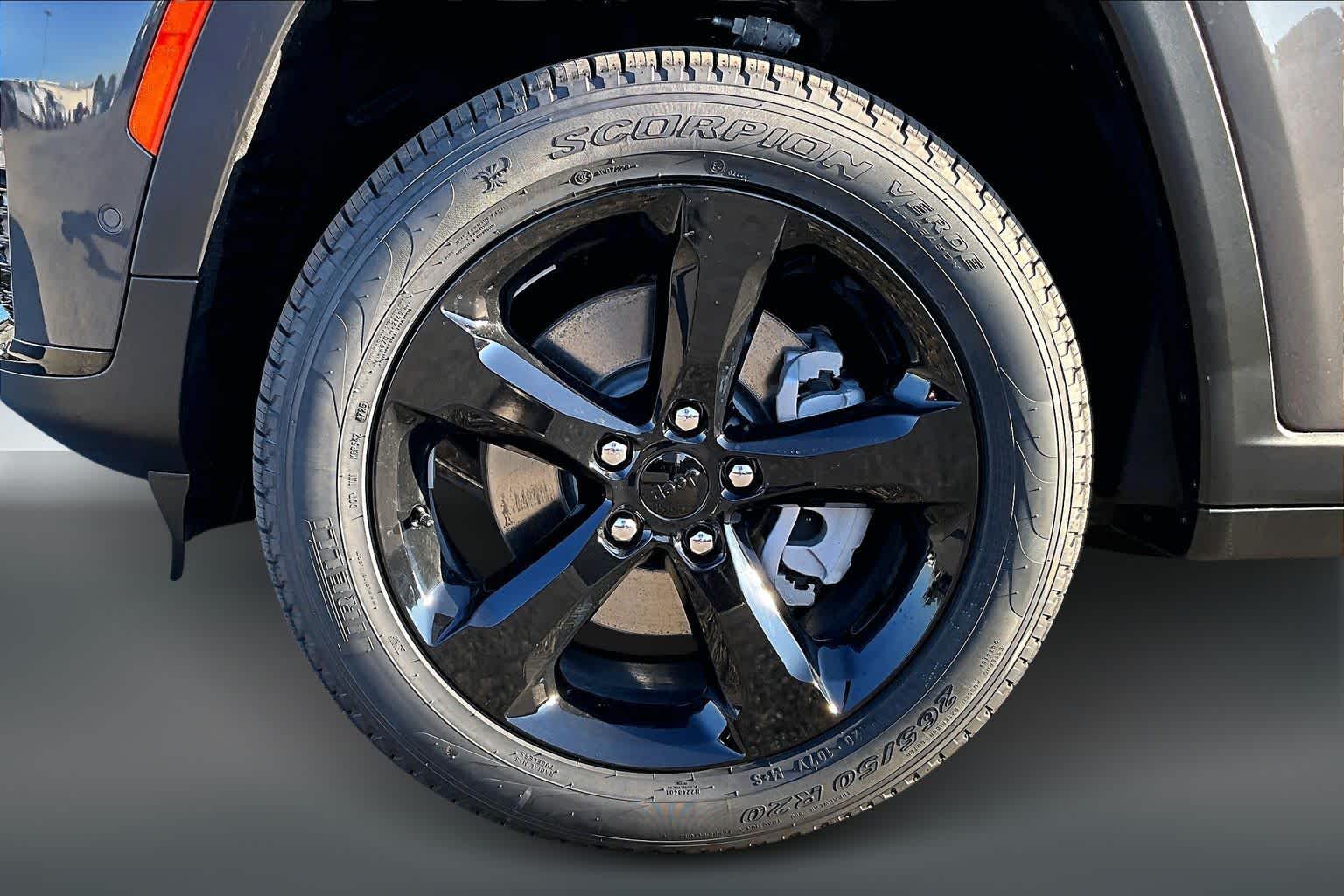 Thumbnail: 2025 Jeep Grand Cherokee - 8