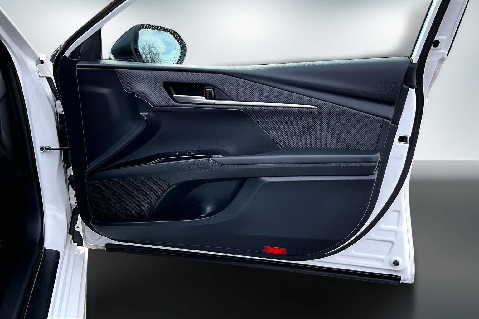 Thumbnail: 2025 Toyota Camry - 28