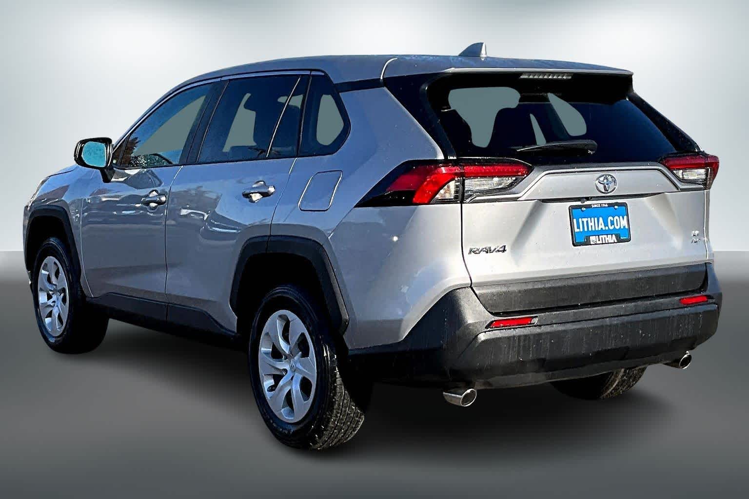 Thumbnail: 2024 Toyota RAV4 - 4