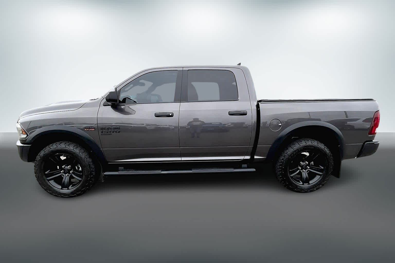 Thumbnail: 2021 RAM 1500 Classic - 3