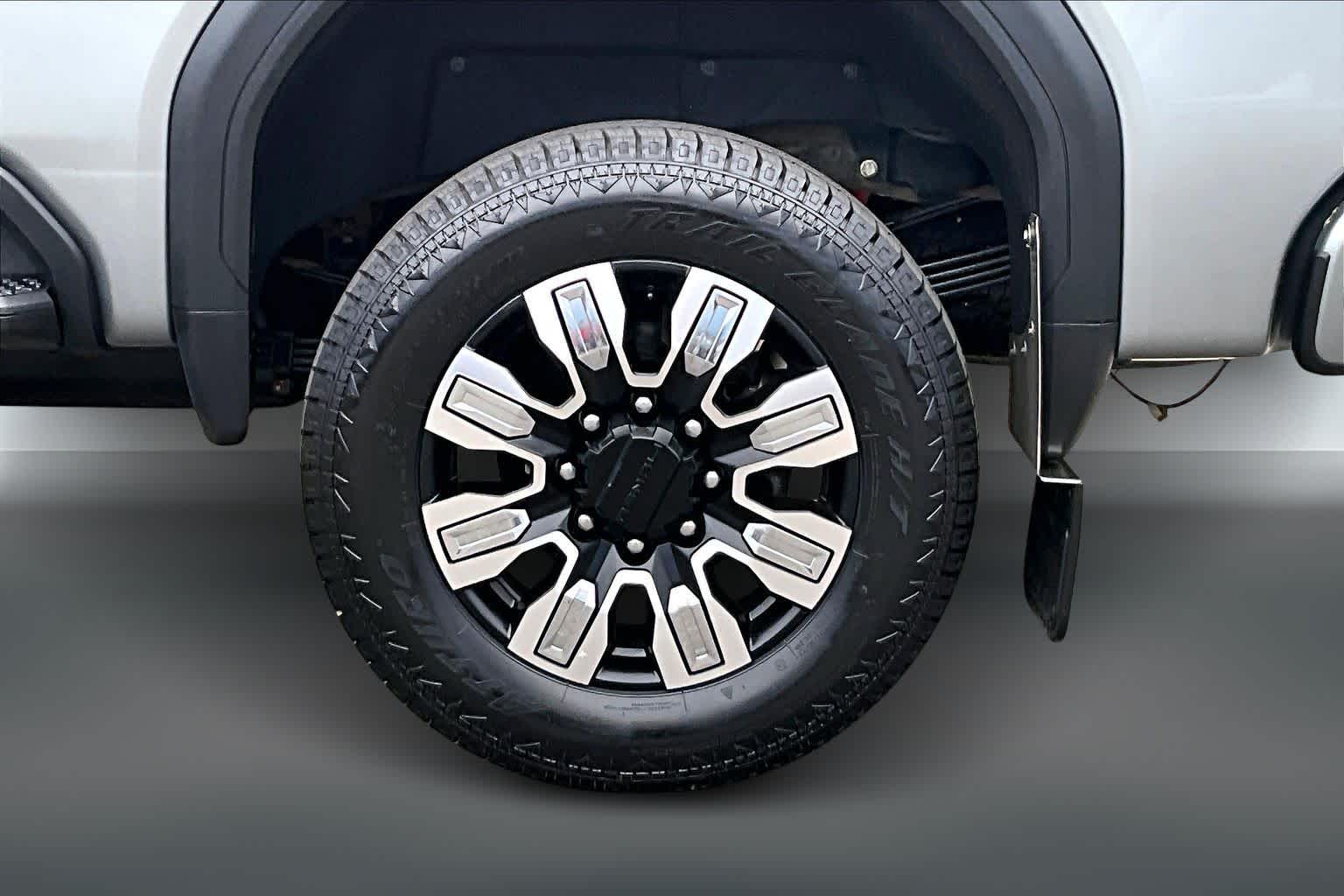 Thumbnail: 2024 GMC Sierra 3500 - 33