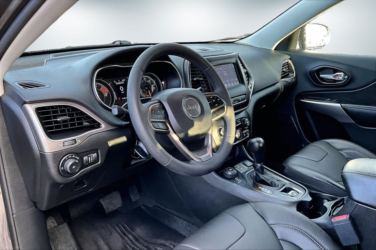 Thumbnail: 2021 Jeep Cherokee - 2