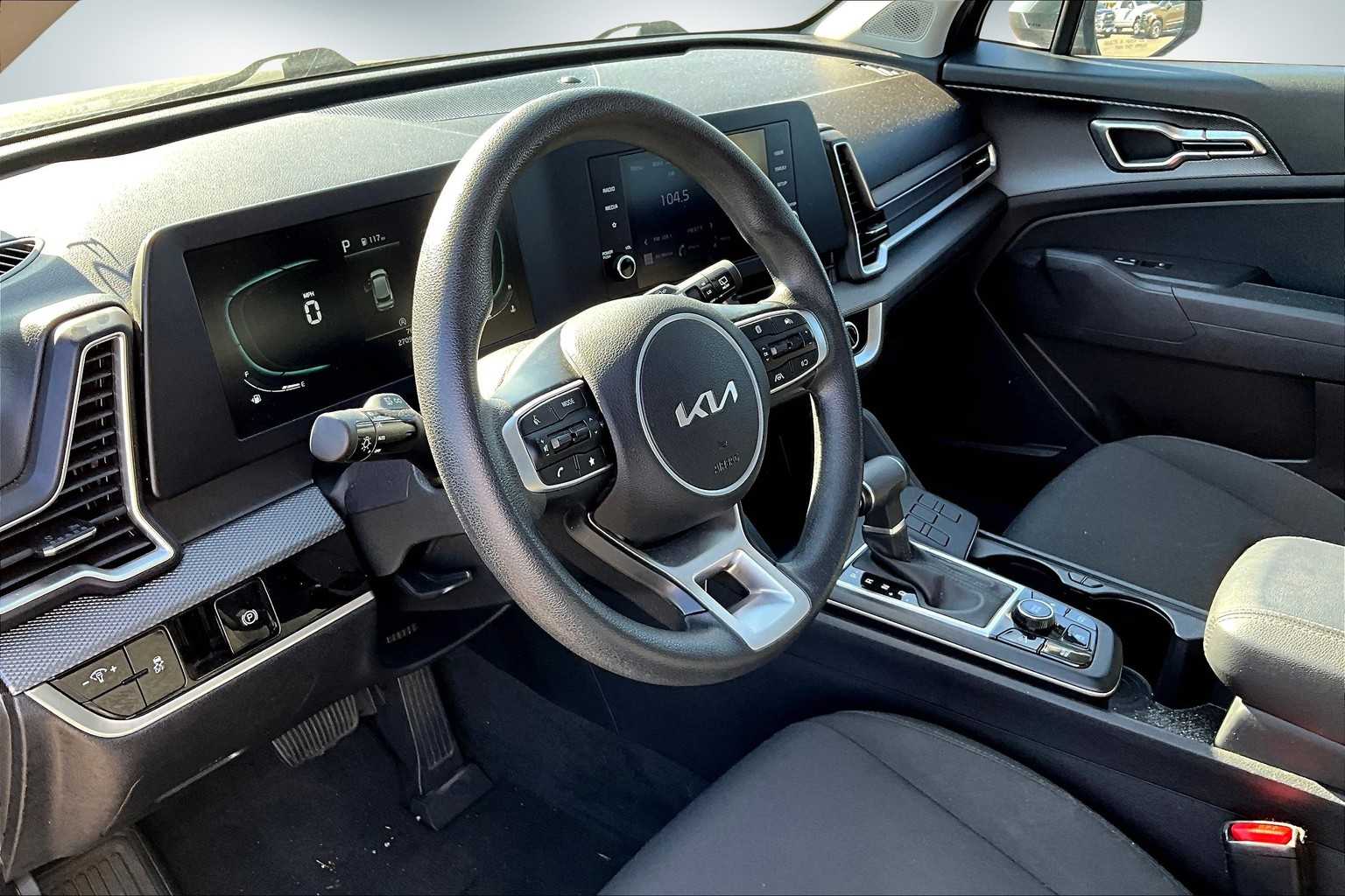 Thumbnail: 2023 Kia Sportage - 5