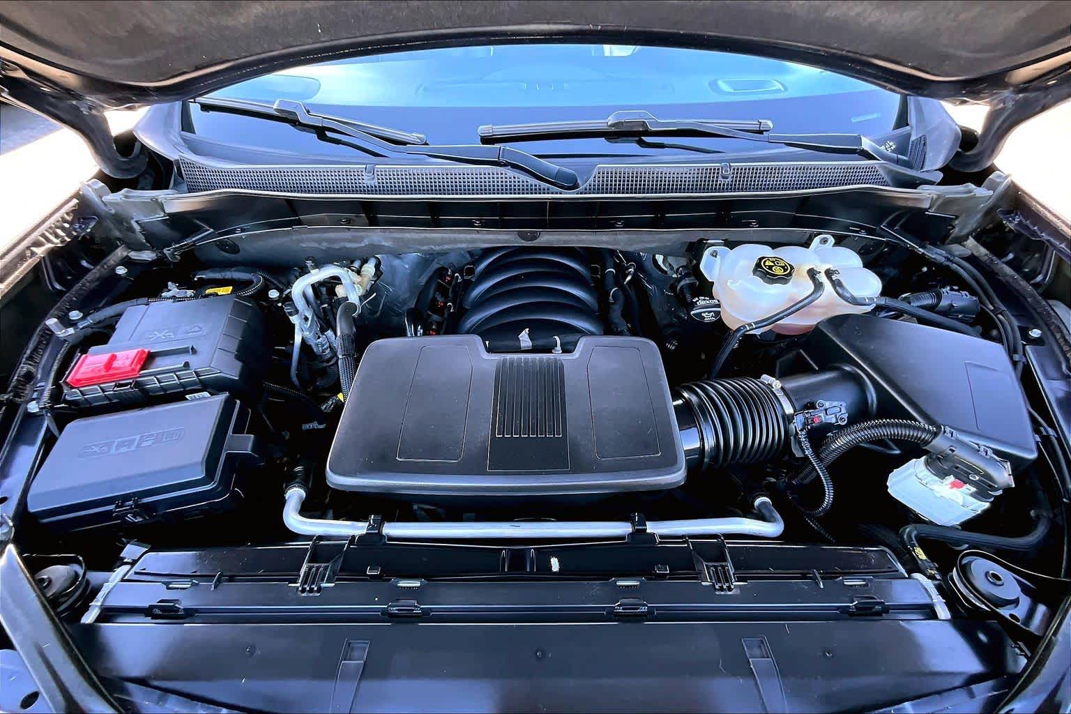 Thumbnail: 2023 Chevrolet Suburban - 9