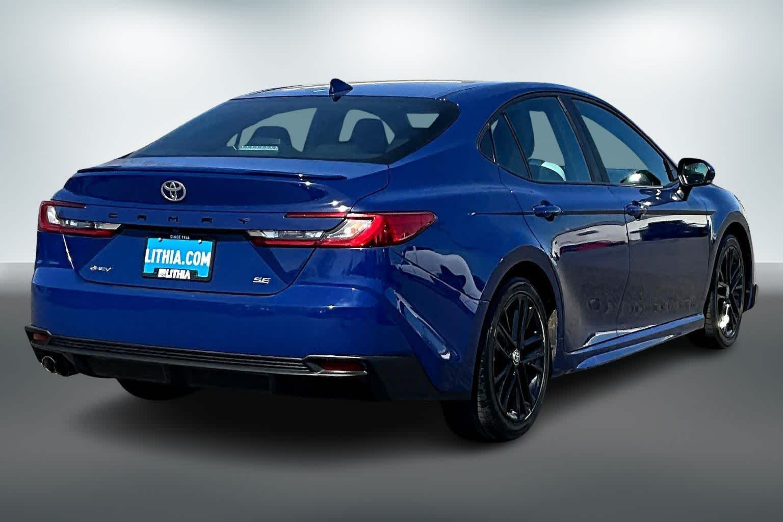 Thumbnail: 2025 Toyota Camry - 22