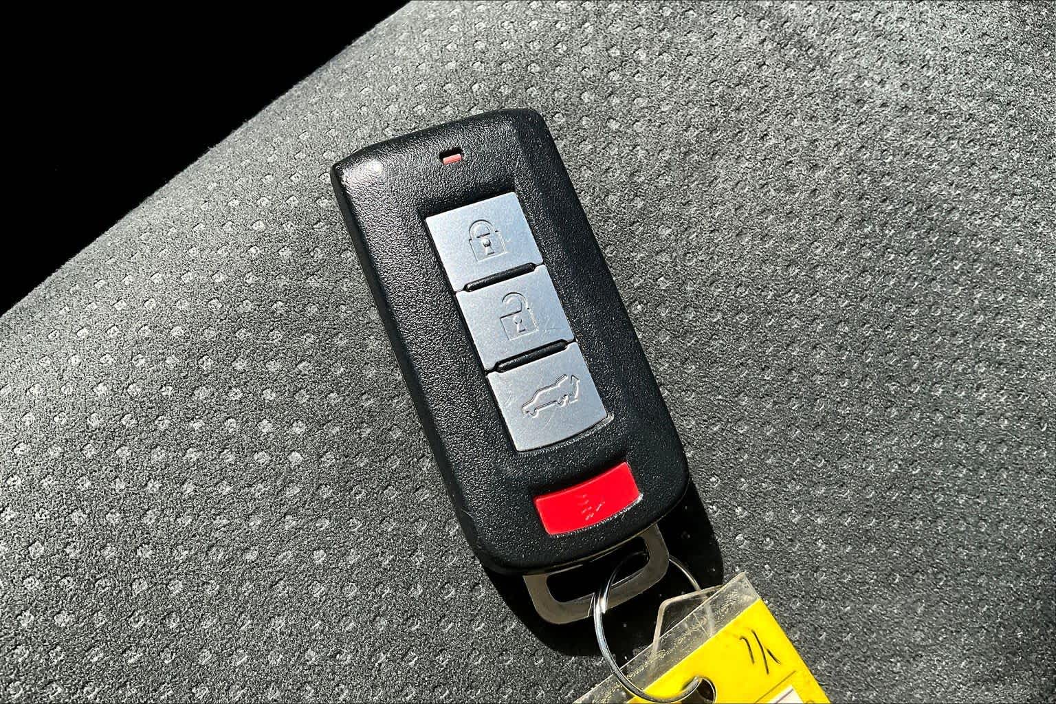 Thumbnail: 2024 Mitsubishi Eclipse Cross - 19