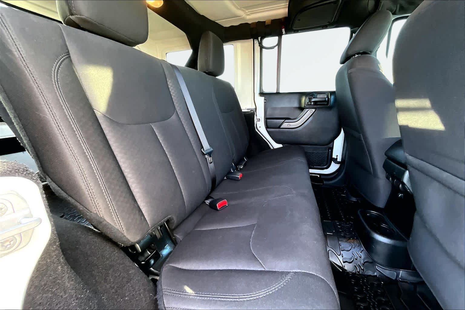 Thumbnail: 2018 Jeep Wrangler - 27