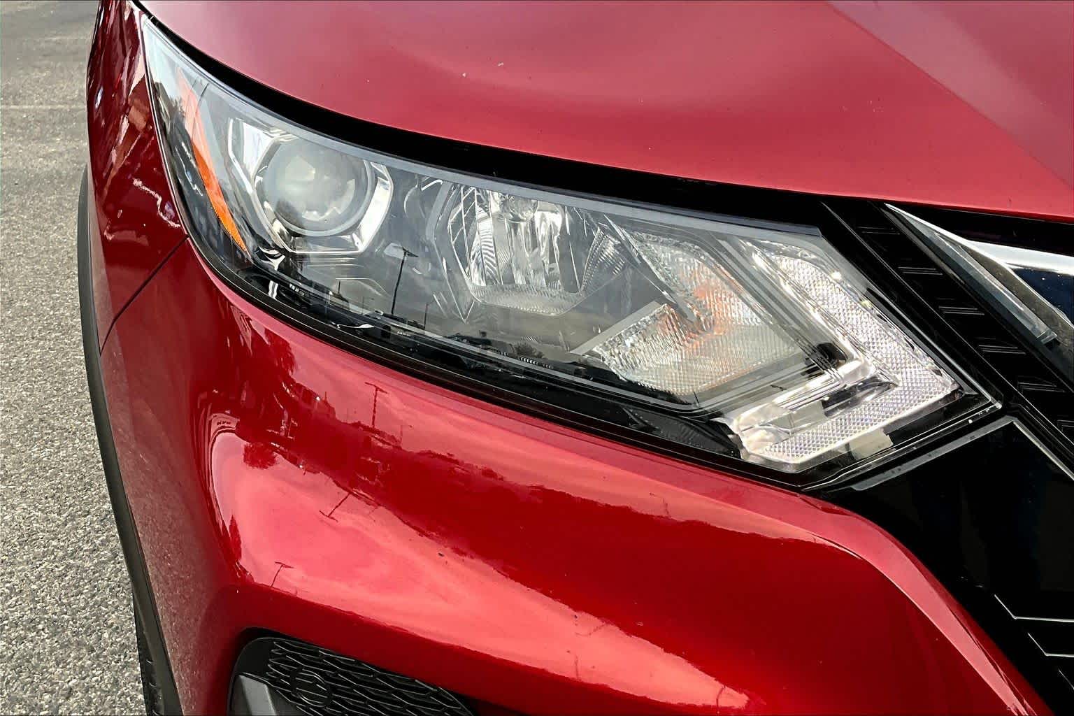 Thumbnail: 2021 Nissan Rogue Sport - 32