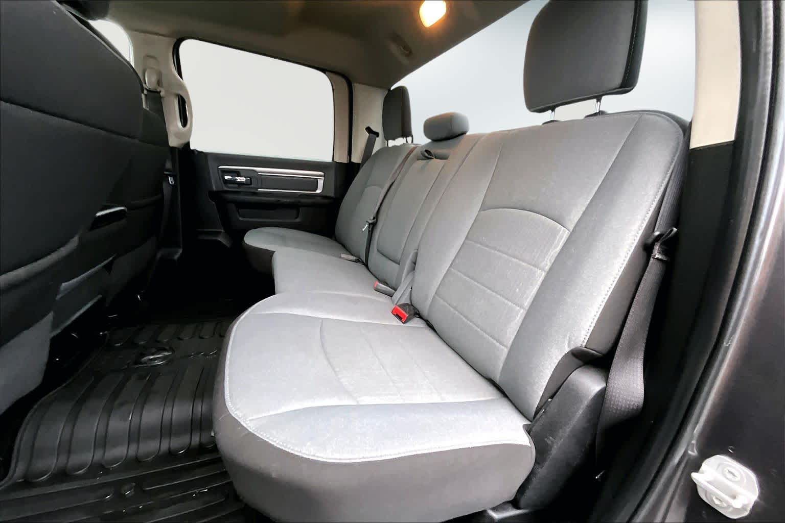 Thumbnail: 2022 RAM 1500 Classic - 29