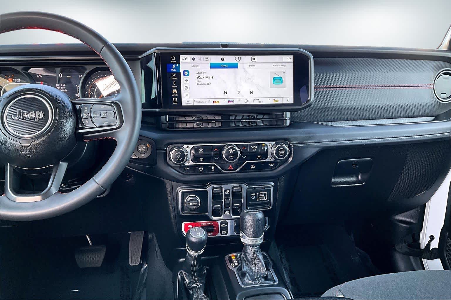 Thumbnail: 2024 Jeep Wrangler - 15