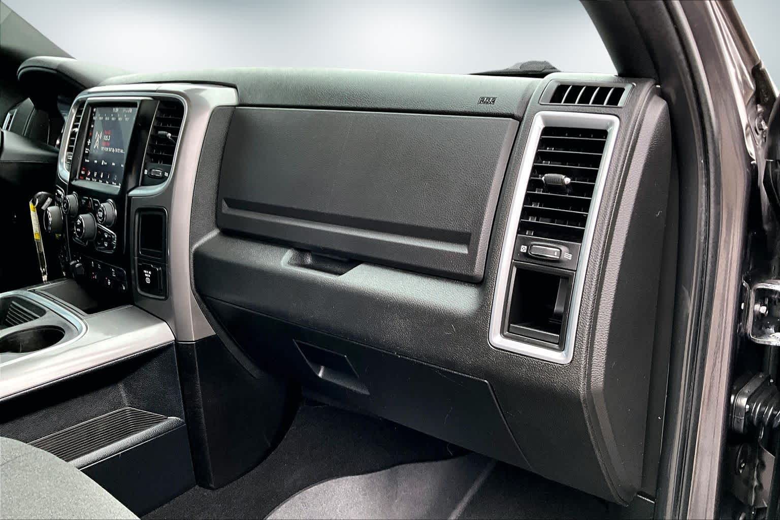 Thumbnail: 2021 RAM 1500 Classic - 23