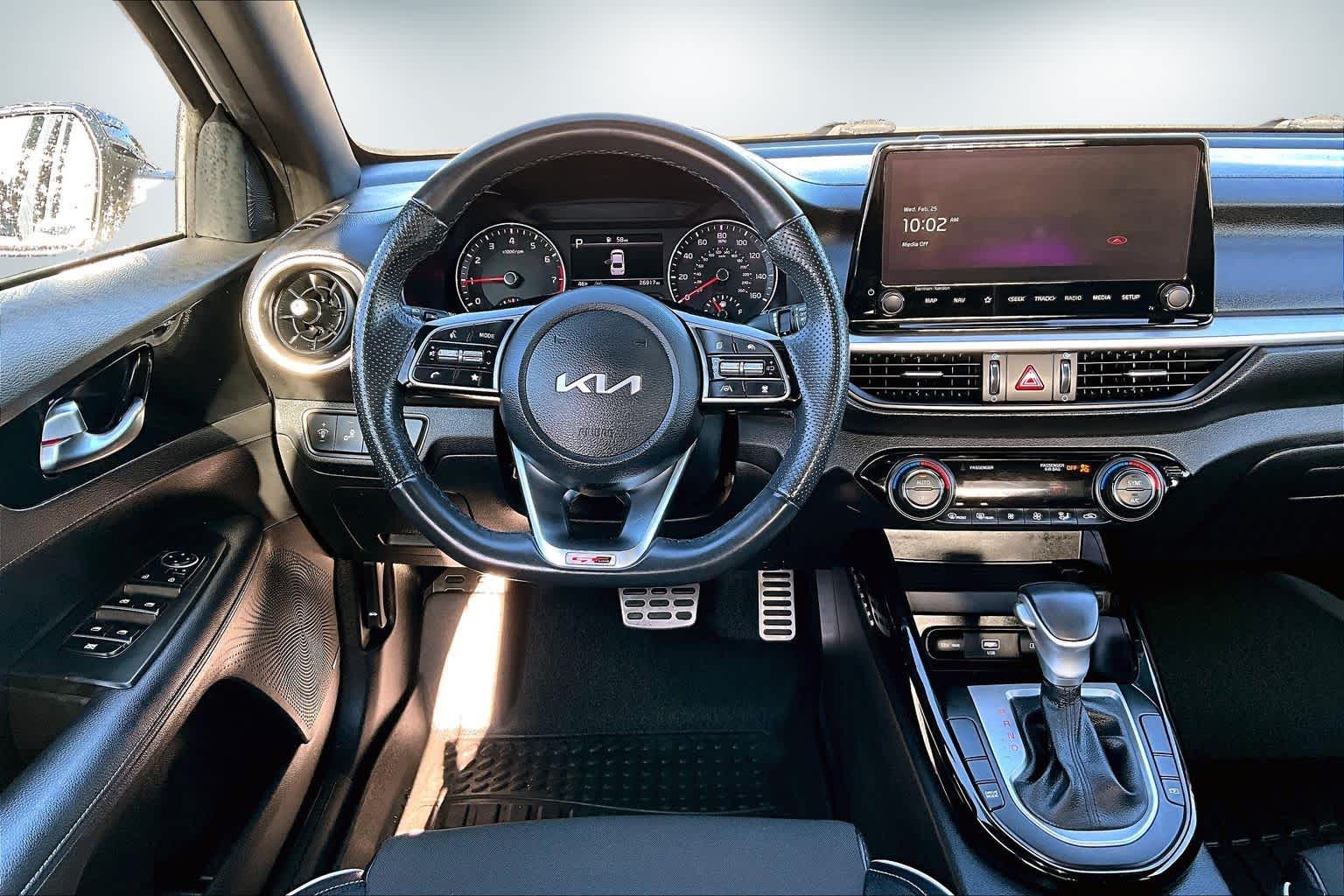 Thumbnail: 2023 Kia Forte - 14