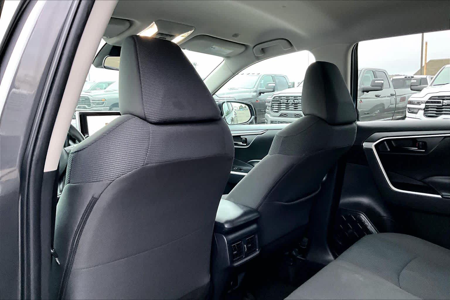 Thumbnail: 2024 Toyota RAV4 - 12