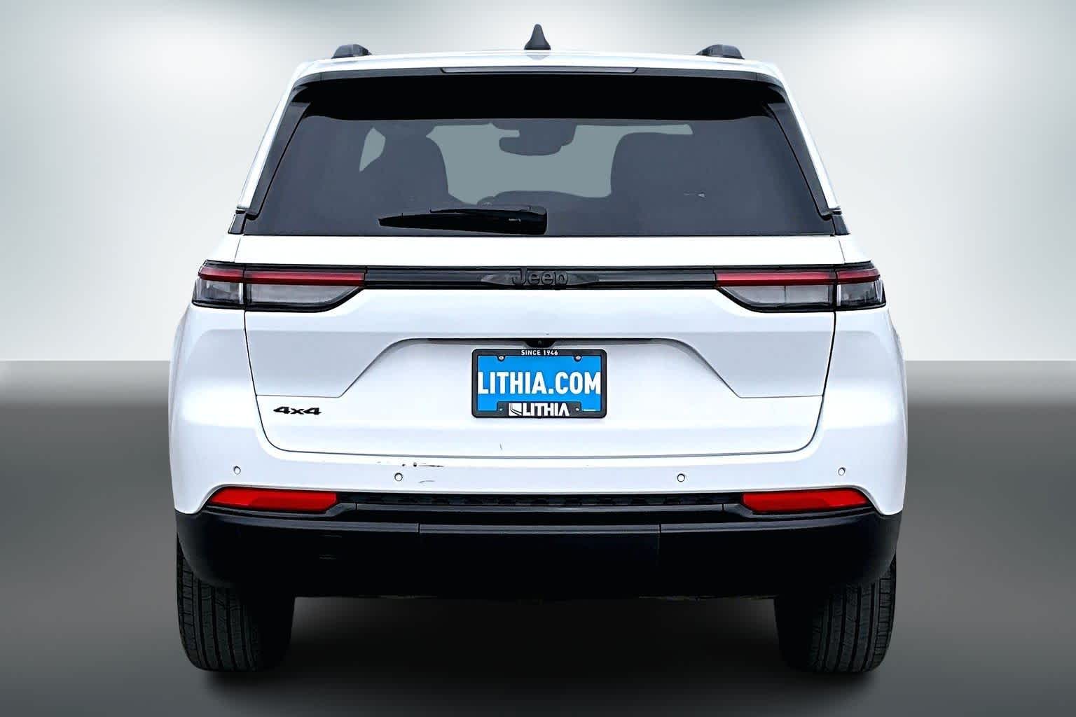 Thumbnail: 2024 Jeep Grand Cherokee - 5