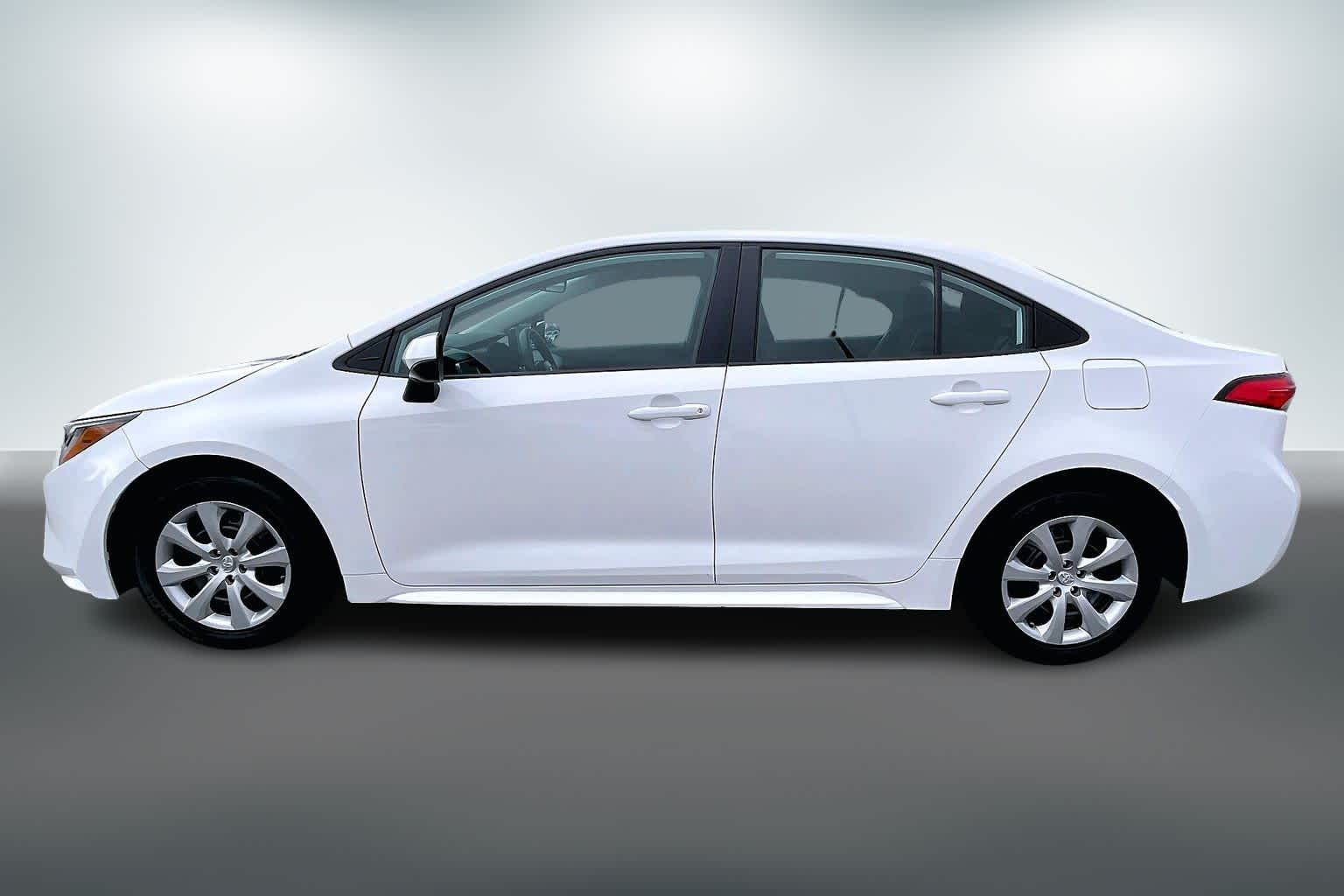 Thumbnail: 2024 Toyota Corolla - 3