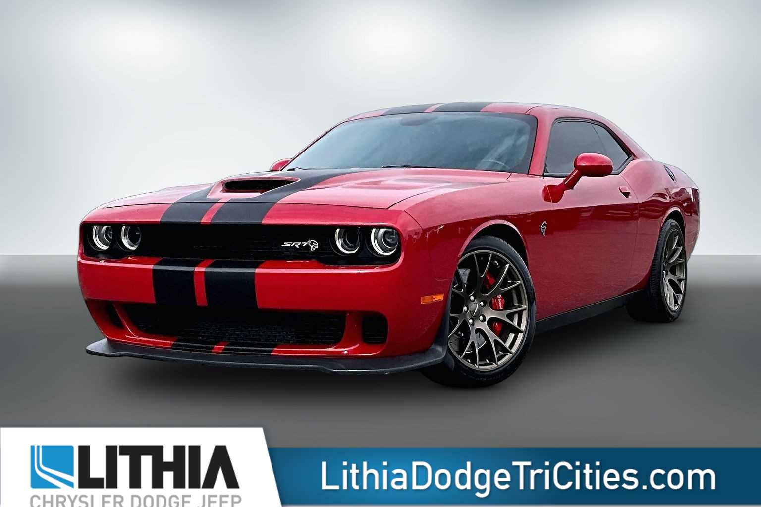2016 Dodge Challenger SRT Hellcat's photo