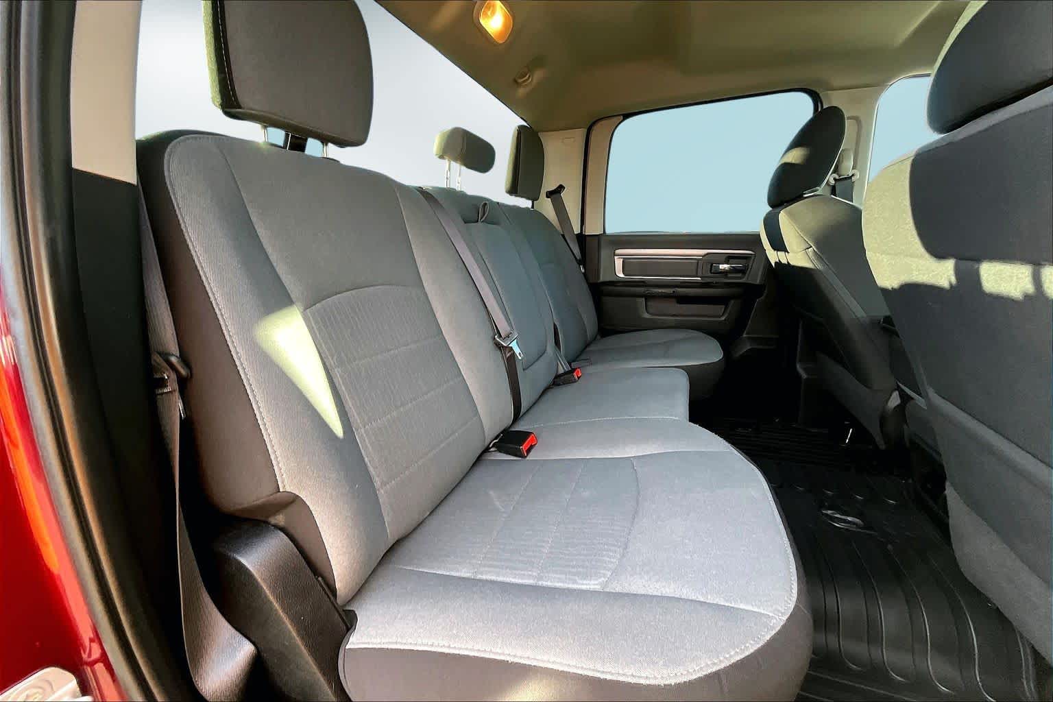 Thumbnail: 2022 RAM 1500 Classic - 30