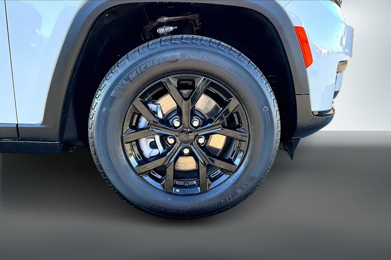 Thumbnail: 2024 Jeep Grand Cherokee L - 36