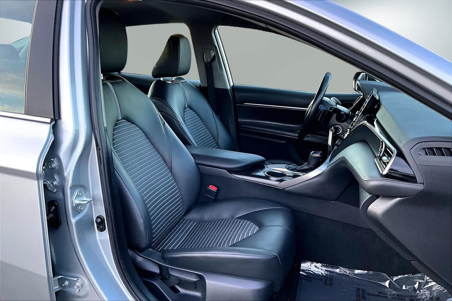 Thumbnail: 2023 Toyota Camry - 13