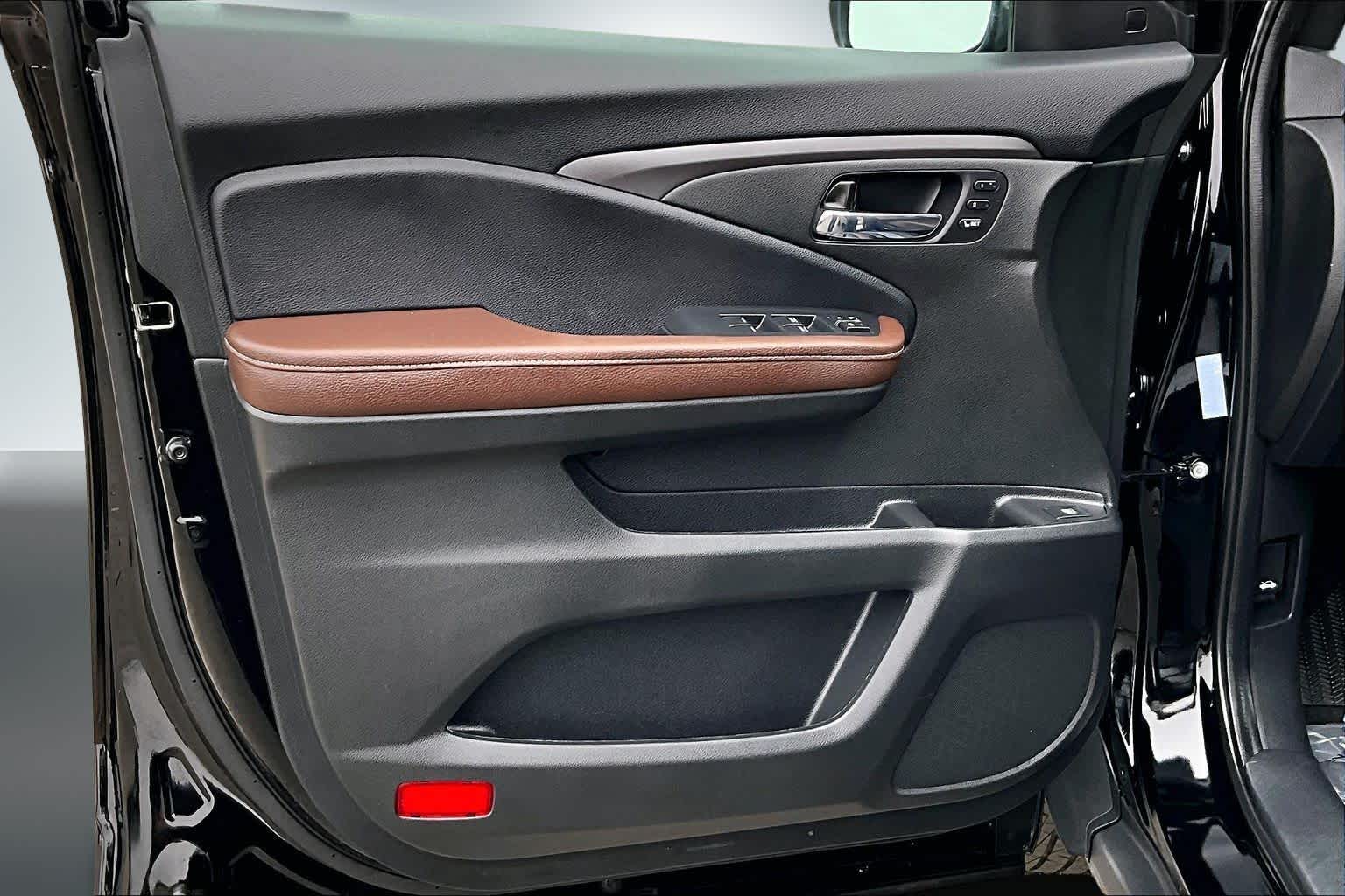 Thumbnail: 2025 Honda Ridgeline - 26