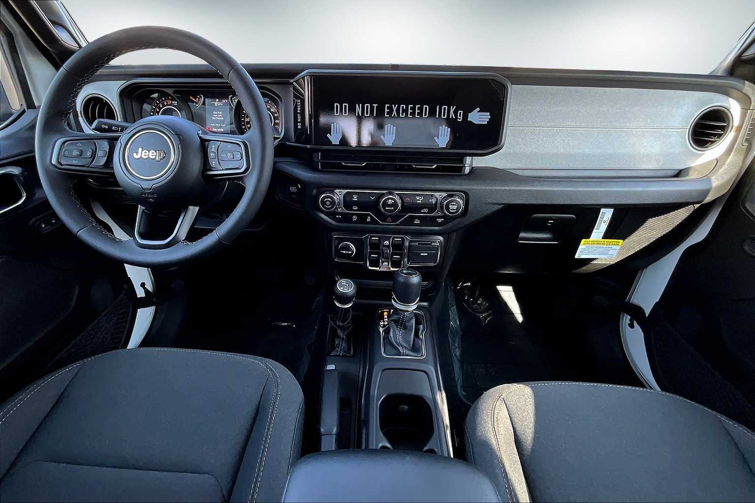 Thumbnail: 2025 Jeep Gladiator - 10