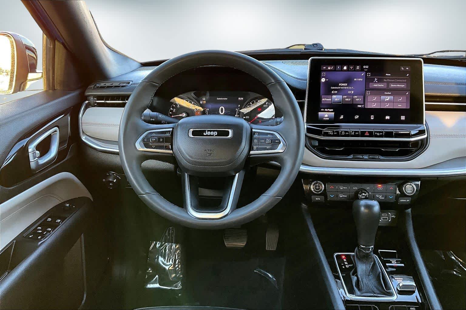 Thumbnail: 2024 Jeep Compass - 14