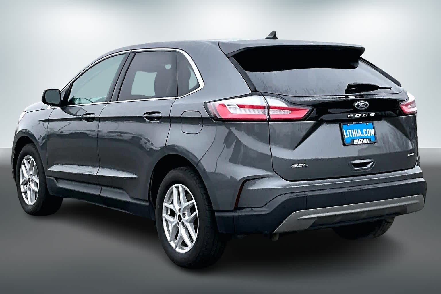 2024 Ford Edge SEL photo 4