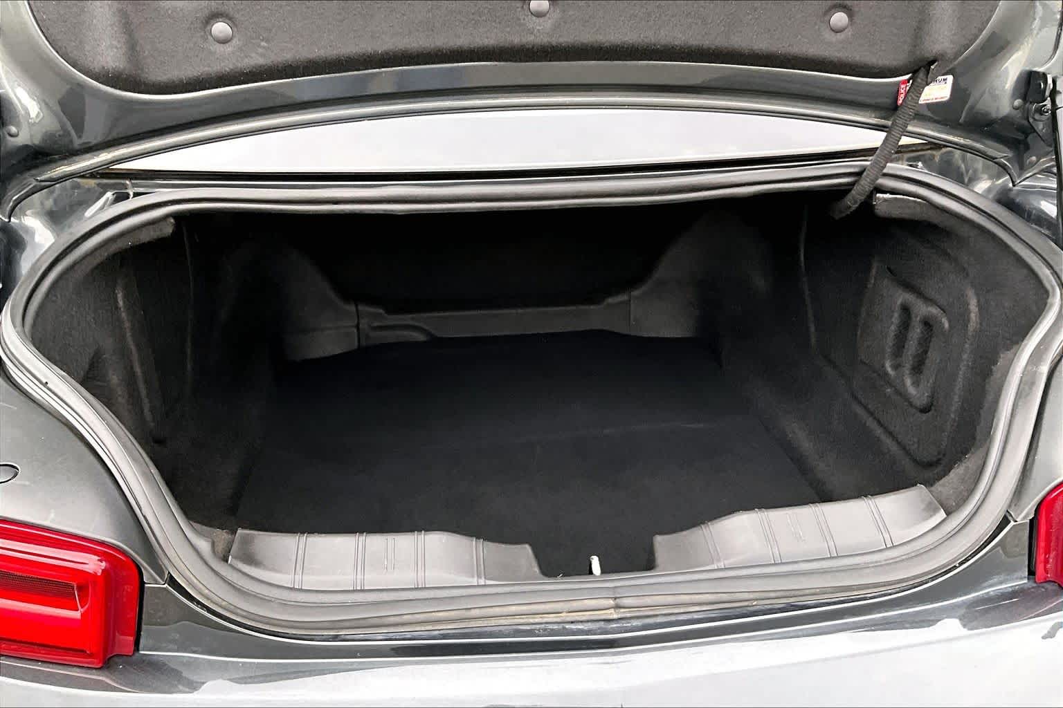 Thumbnail: 2018 Chevrolet Camaro - 17