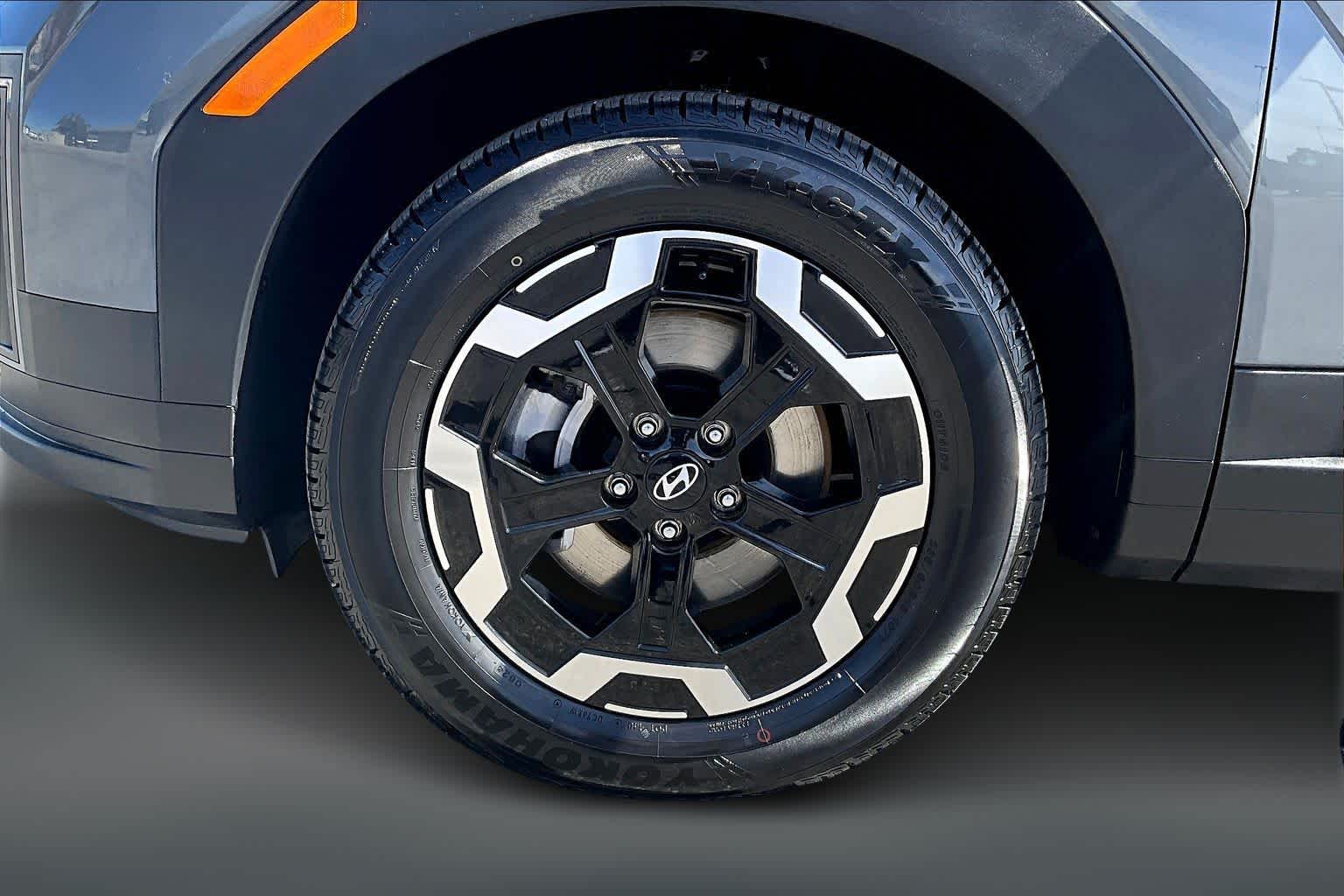 Thumbnail: 2024 Hyundai Santa Fe - 8