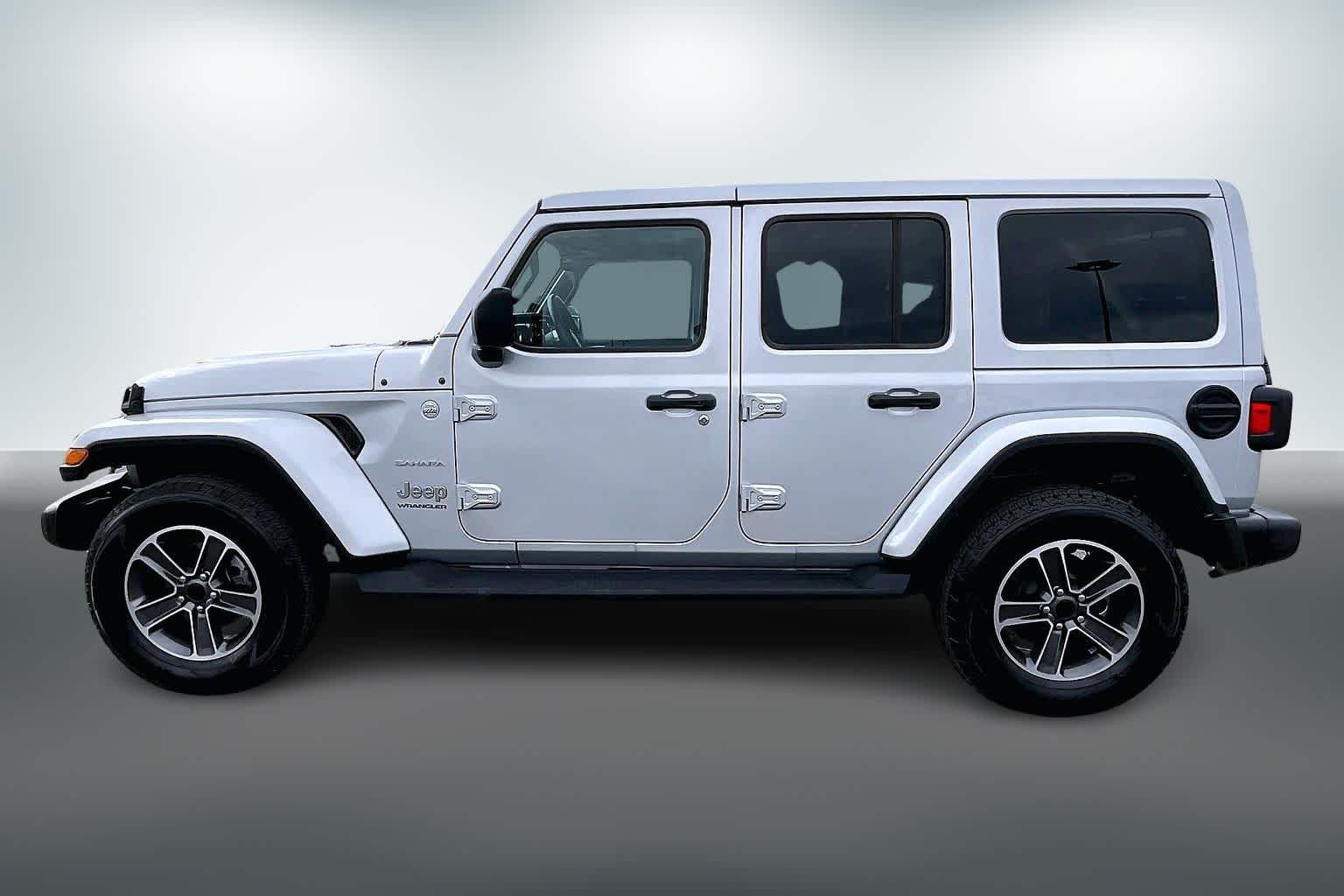 Thumbnail: 2023 Jeep Wrangler - 3