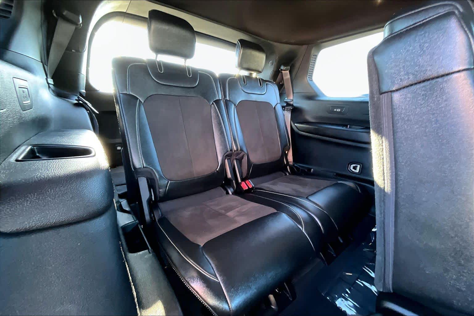 Thumbnail: 2024 Jeep Grand Cherokee L - 31