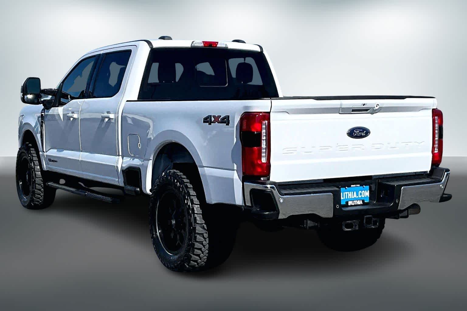 Thumbnail: 2023 Ford Econoline - 4