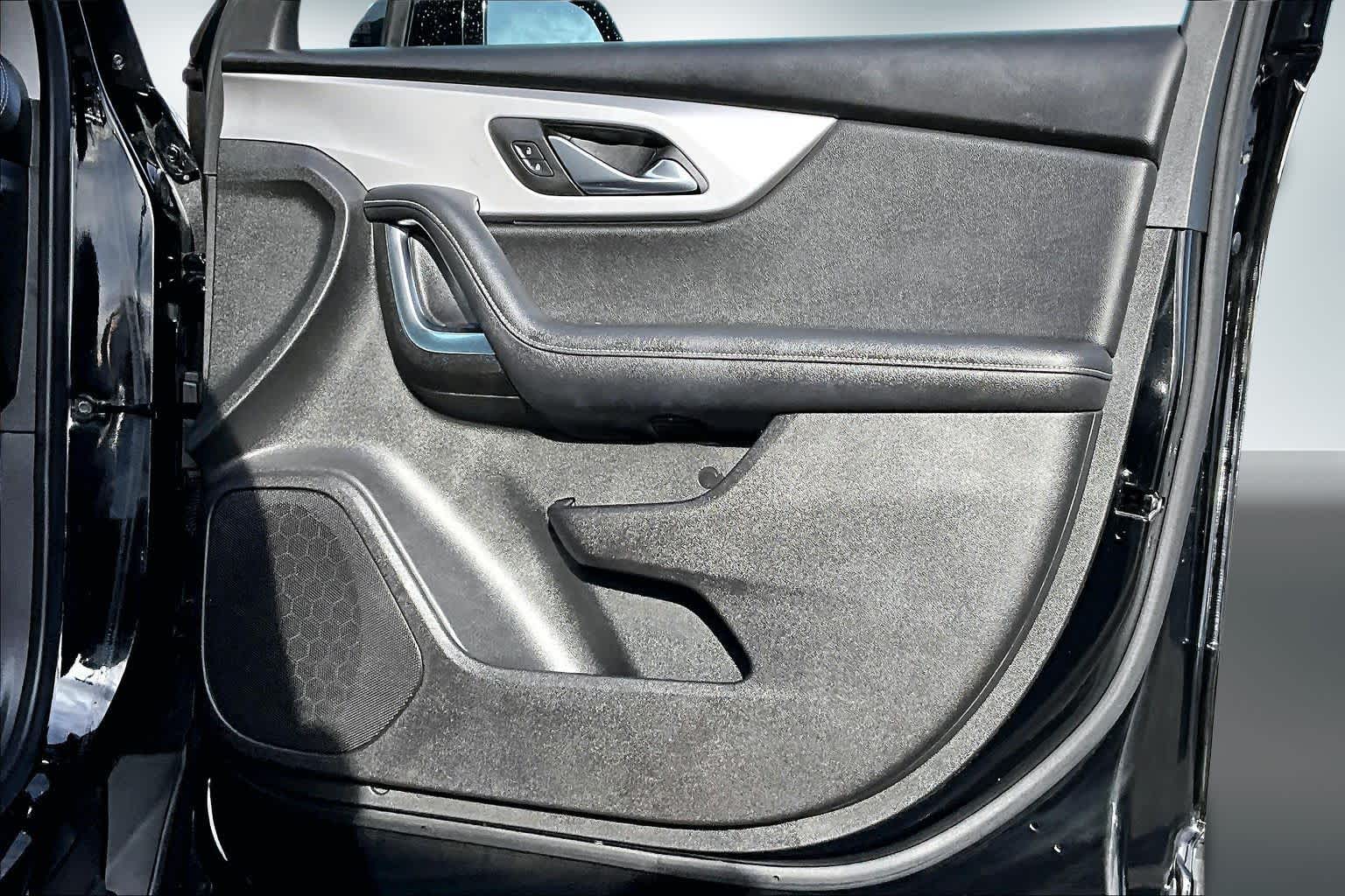 Thumbnail: 2025 Chevrolet Blazer - 28