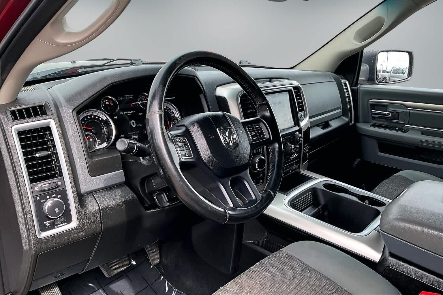 Thumbnail: 2019 RAM 1500 Classic - 2