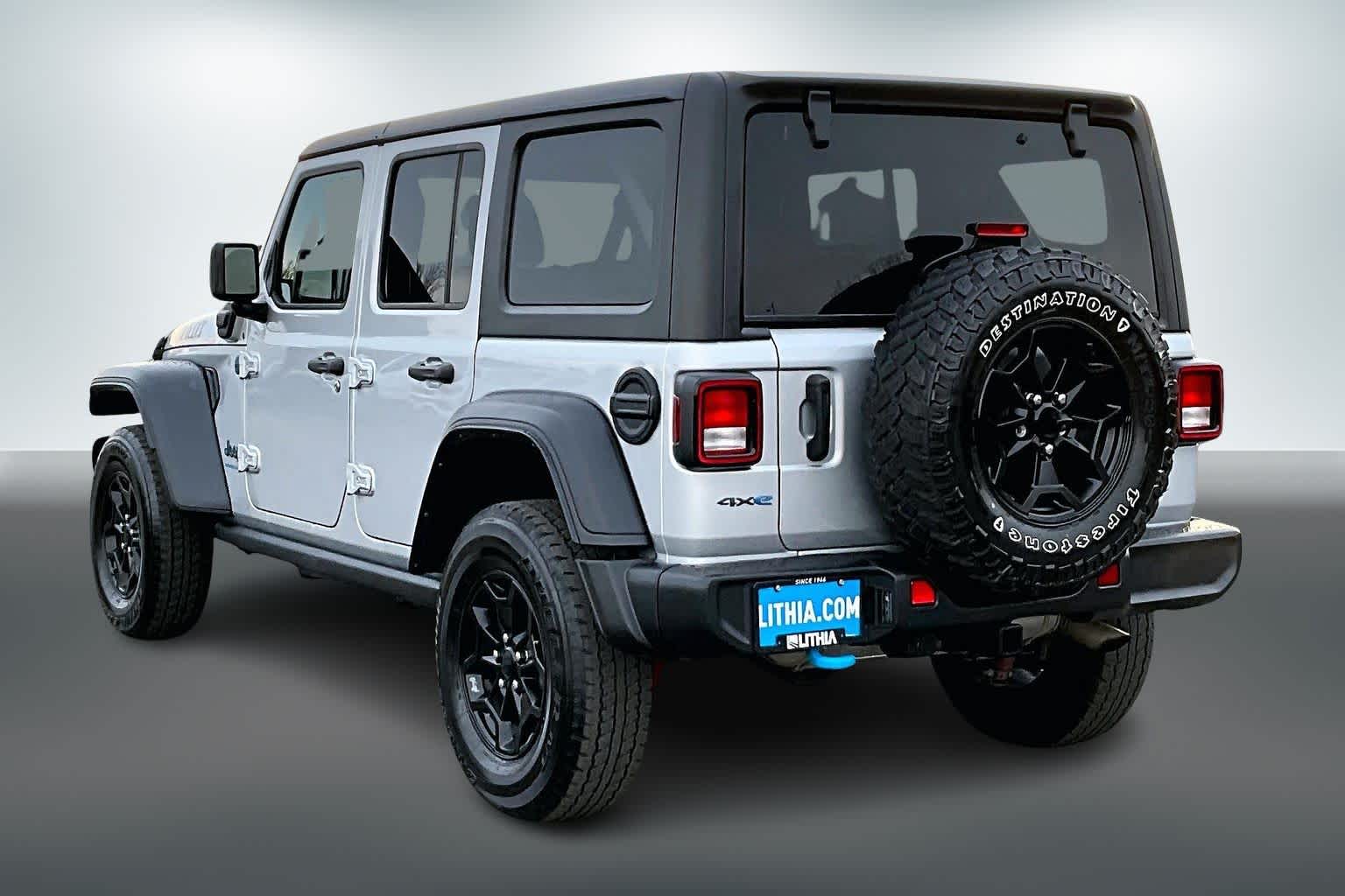 Thumbnail: 2023 Jeep Wrangler - 4