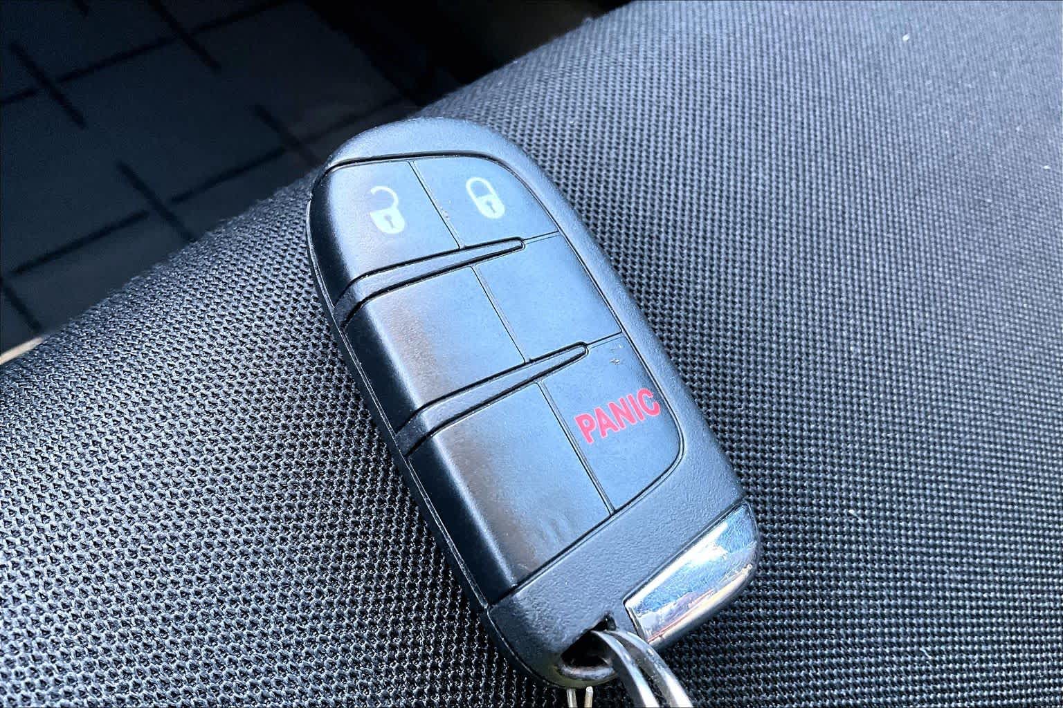 Thumbnail: 2021 Jeep Renegade - 19