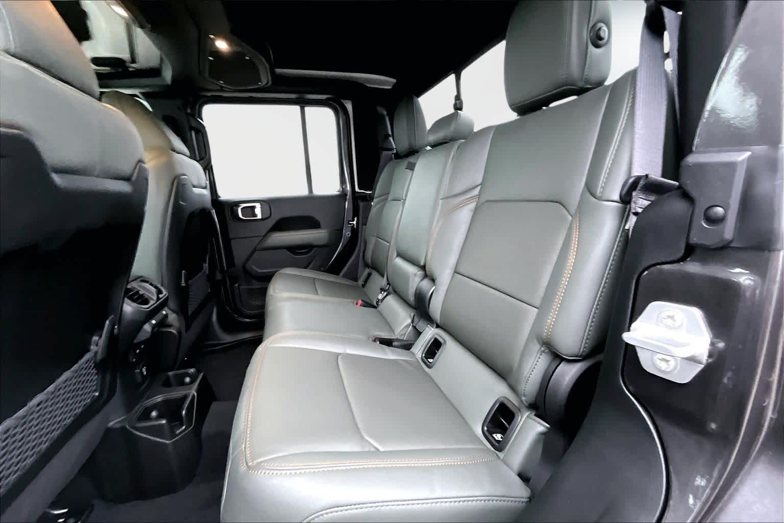 Thumbnail: 2026 Jeep Gladiator - 13