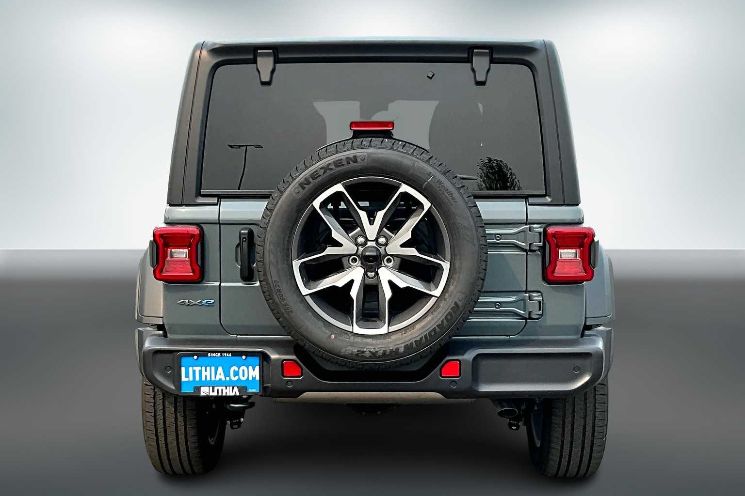 Thumbnail: 2025 Jeep Wrangler - 5